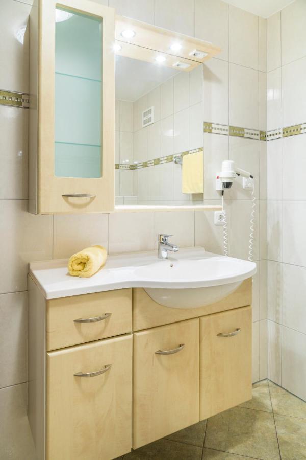 Matzhof Apartment Леоганг Екстериор снимка